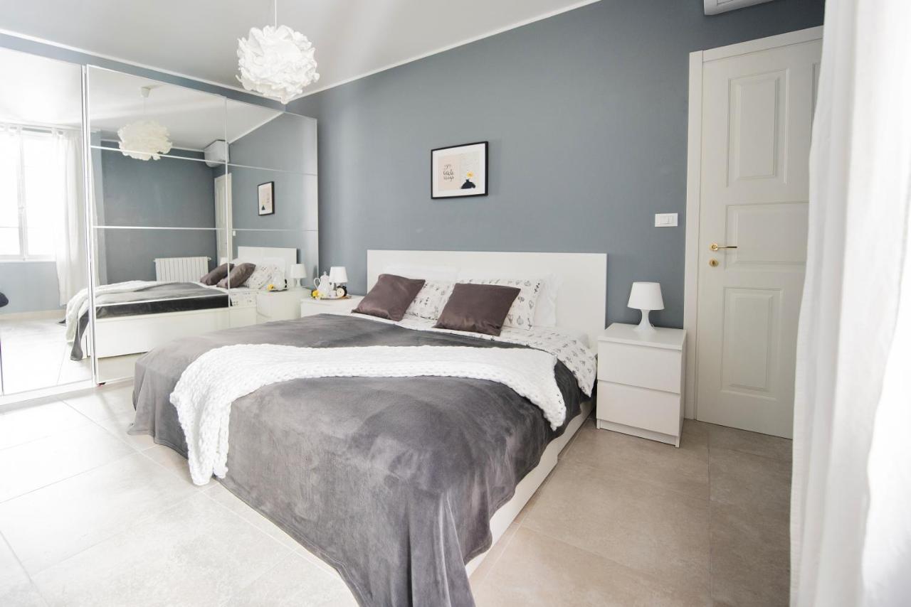 Beach Apartment In The Center Санремо Экстерьер фото